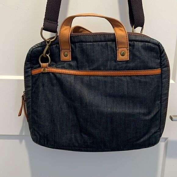 Lucky Brand Laptop Bag - Picture 5 of 12